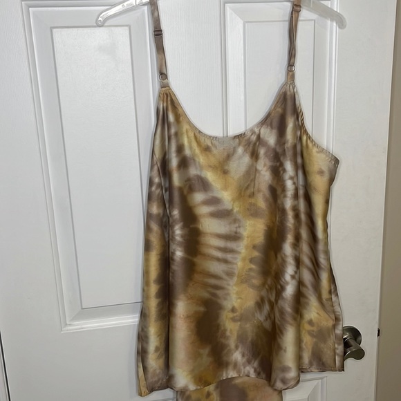 Torrid size 2 tye dye tank top BNWT - Picture 2 of 4